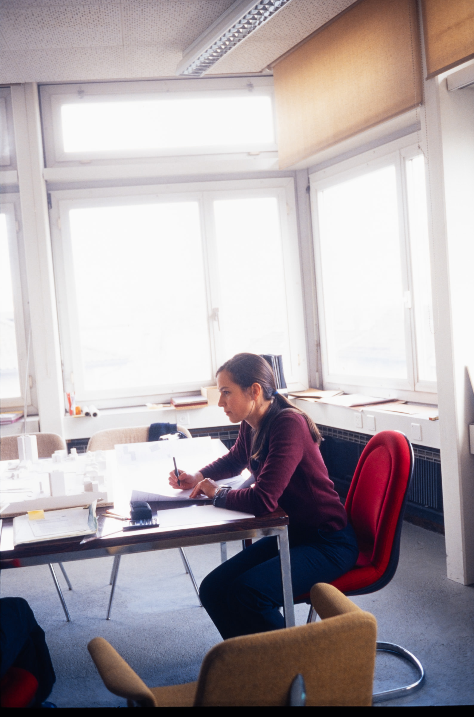 AHP F2001 07 005 sc240901 img07 NLP